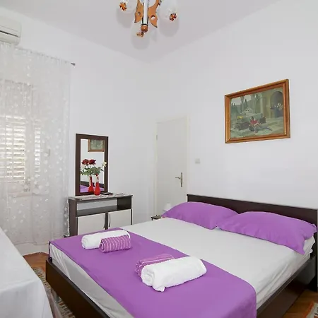 Apartmán & Rina - Studio With Patio *